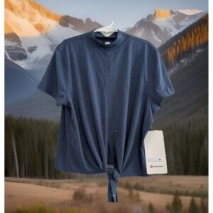 New Lululemon Womens 4 Blue Speckle Mock Neck Short Sleeve Tie Front Cropped Tee